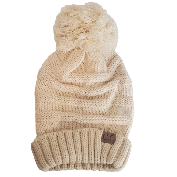 C.c. Cableknit Beanie Cream Acylic Winter Hat Pom Pom Knit Winter - Picture 1 of 6